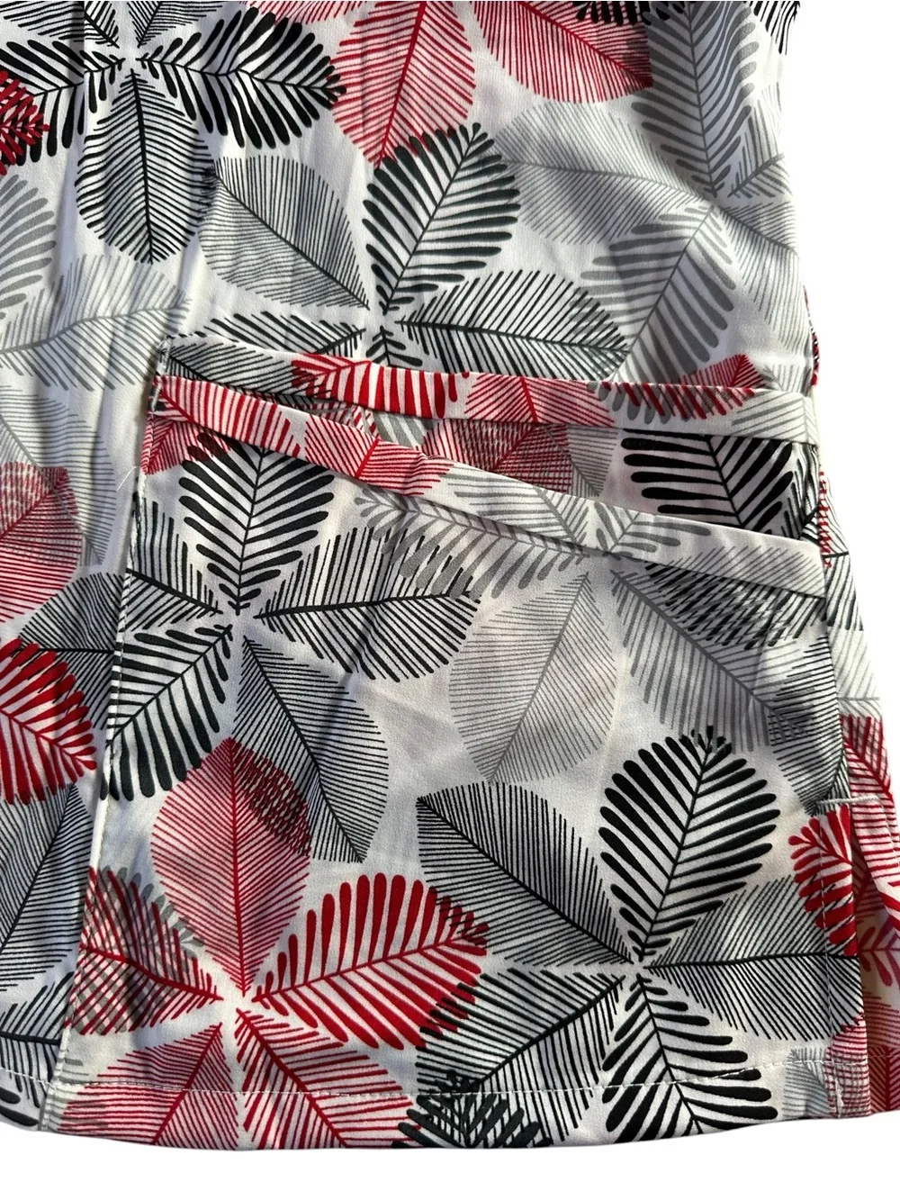 NWT Butter-Soft Stretch V-Neck Leaf Print Scrub Top — Pink & Gray XL - Picture 6 of 12